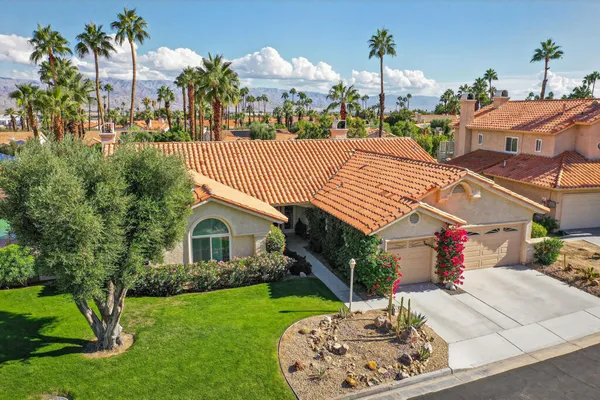 $910,000 | 370 Cypress Point Drive, Palm Desert, CA 92211