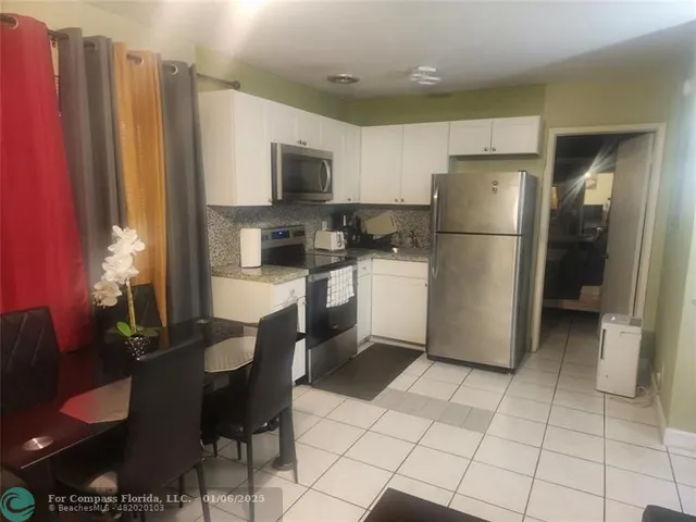 $1,825 | 4548 North Ocean Drive, Unit 5, Lauderdale-by-the-Sea, FL 33308