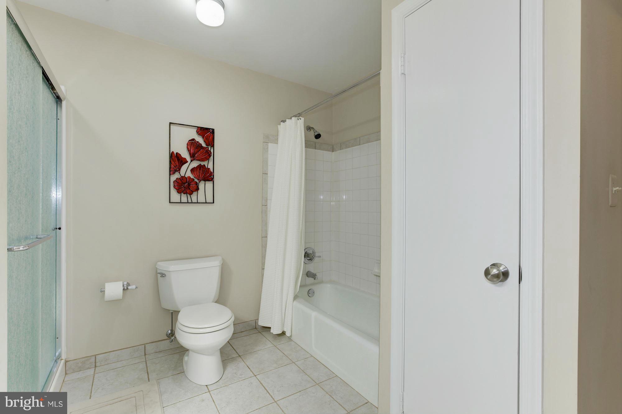 13701 Turnmore Road Silver Spring, MD 20906 - Photo 16 of 30 Master Bath