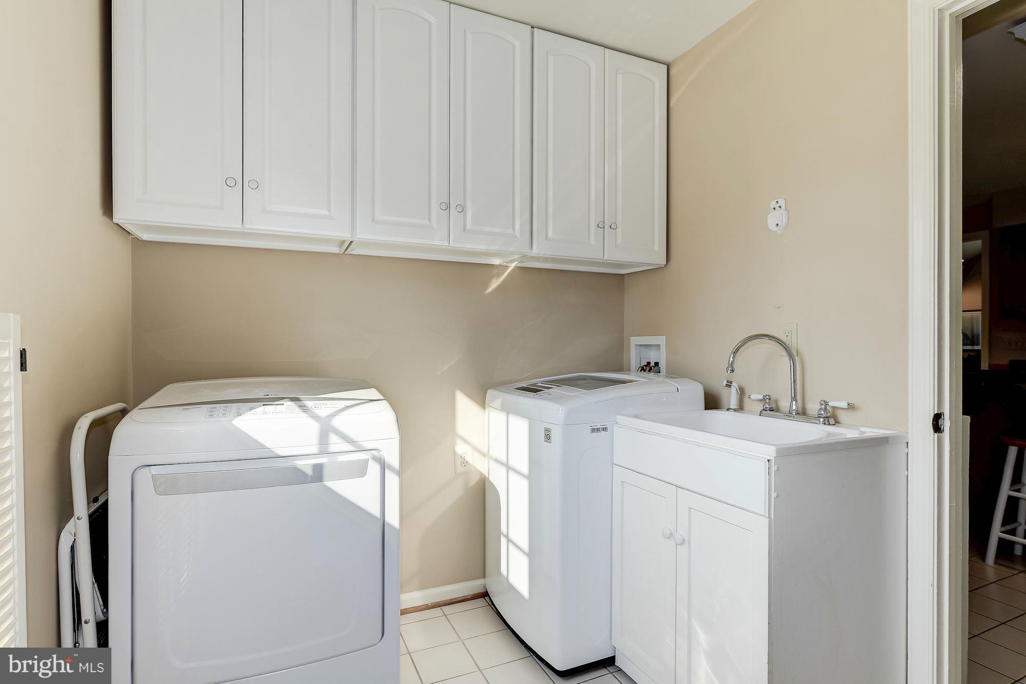 13701 Turnmore Road Silver Spring, MD 20906 - Photo 7 of 30 Laundry