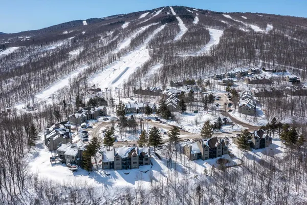 $695,000 | 81 White Loop, Unit F301, Ludlow, VT 05149
