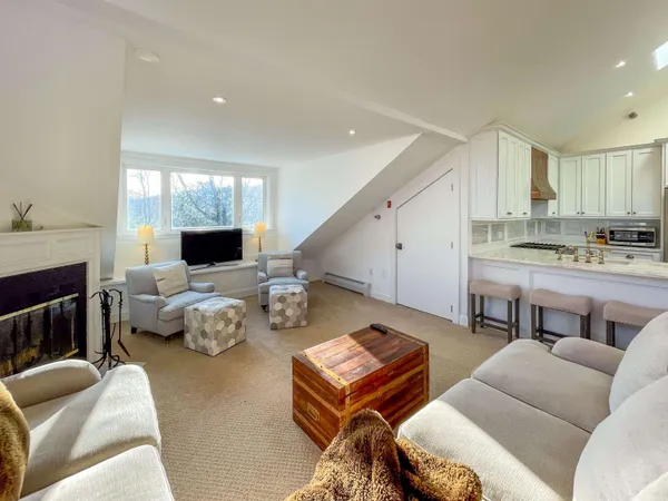 $695,000 | 81 White Loop, Unit F301, Ludlow, VT 05149