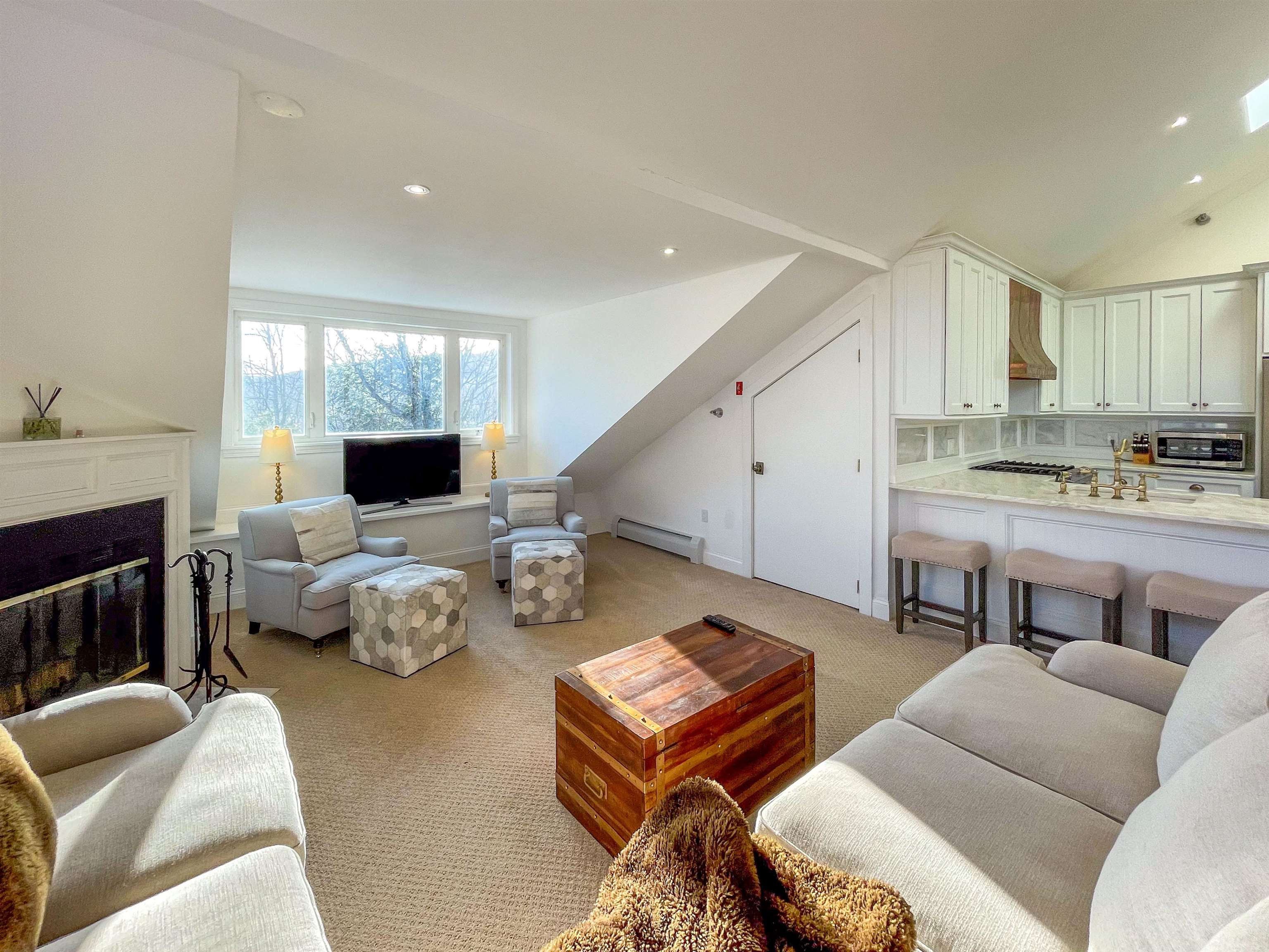 81 White Loop, Unit F301 Ludlow, VT 05149 - Photo 9 of 37