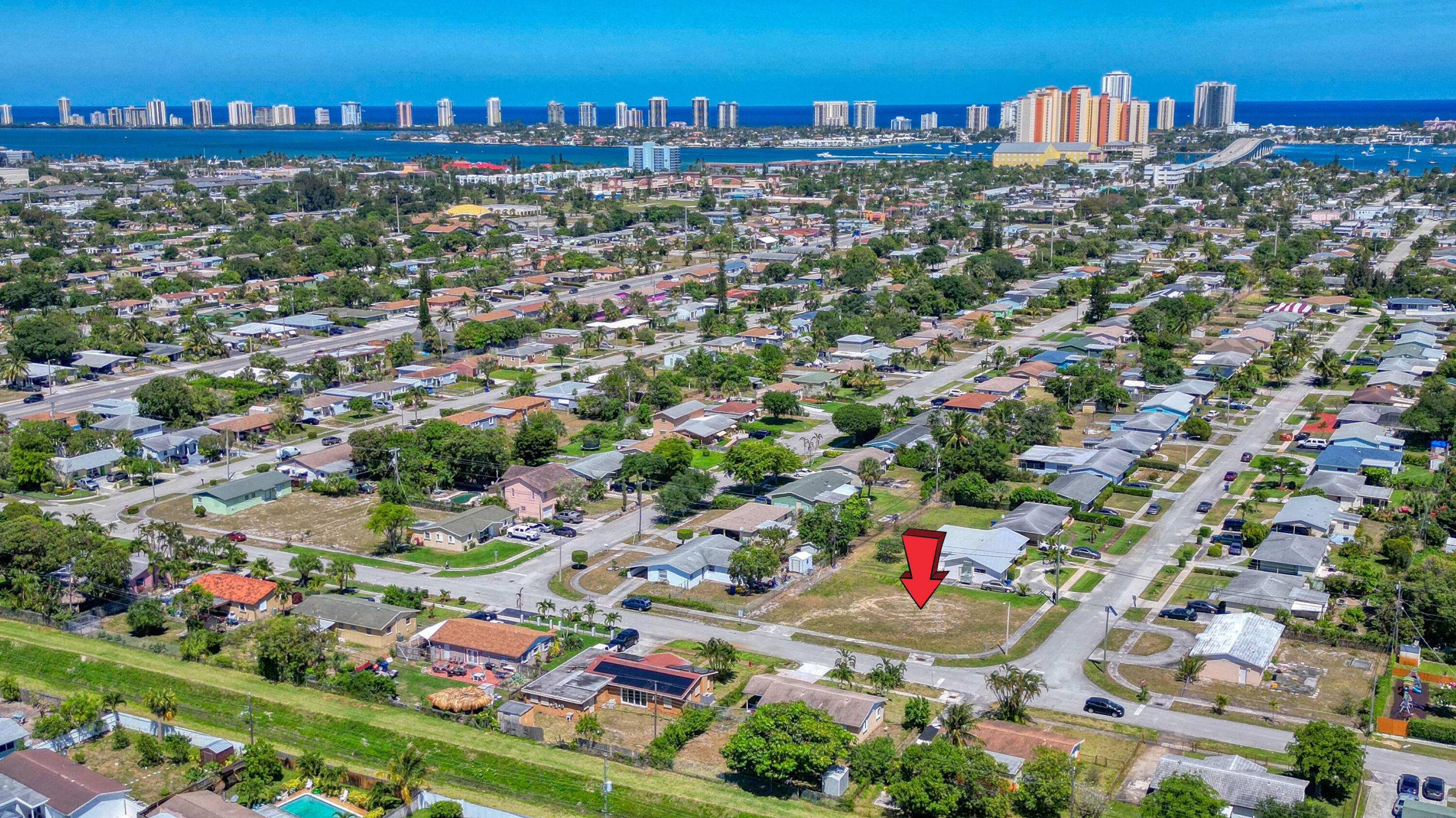 398 West 23rd Street Riviera Beach, FL 33404 - Photo 16 of 17 16