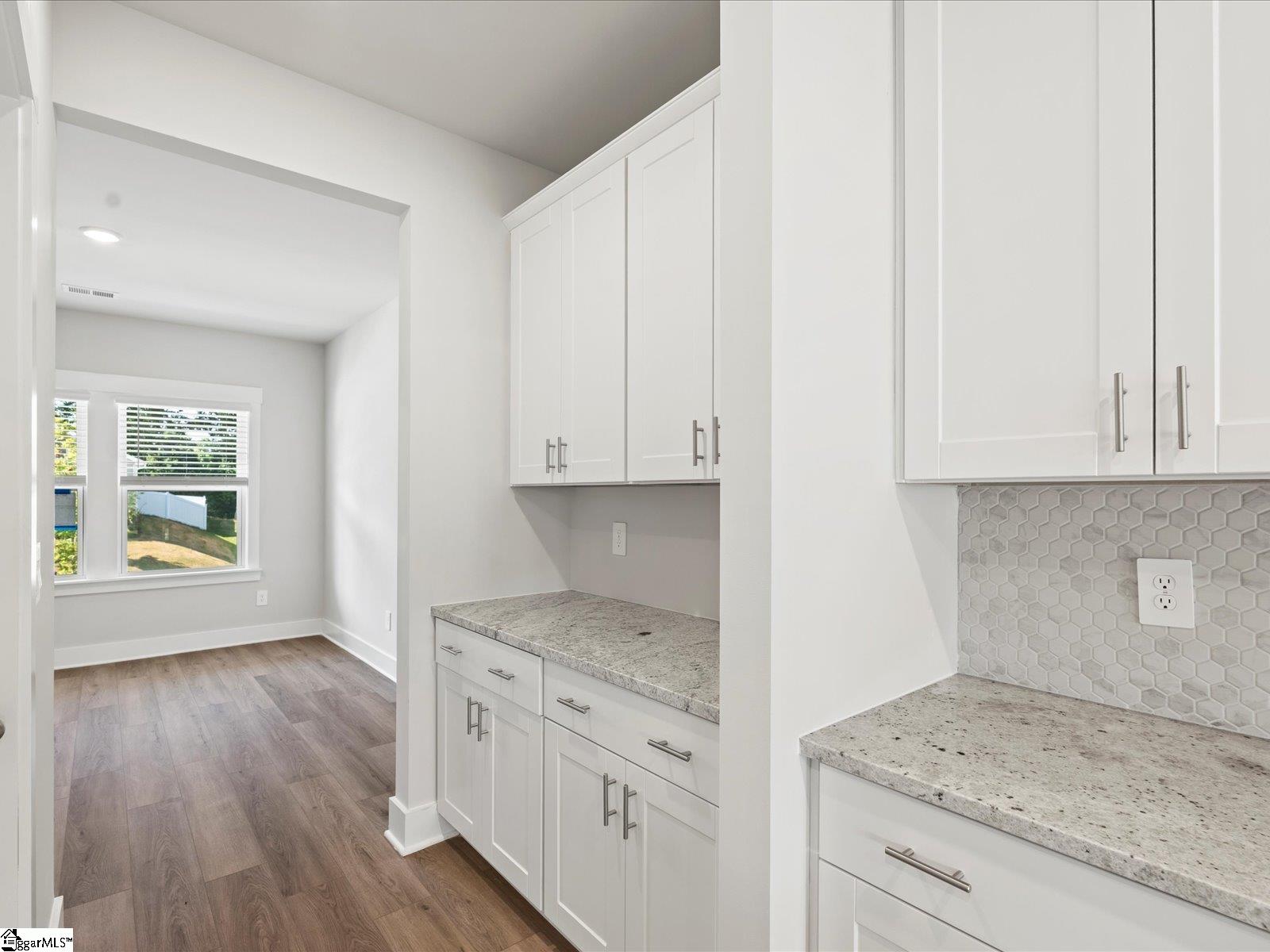 799 Burghley Circle Greer, SC 29651 - Photo 5 of 38