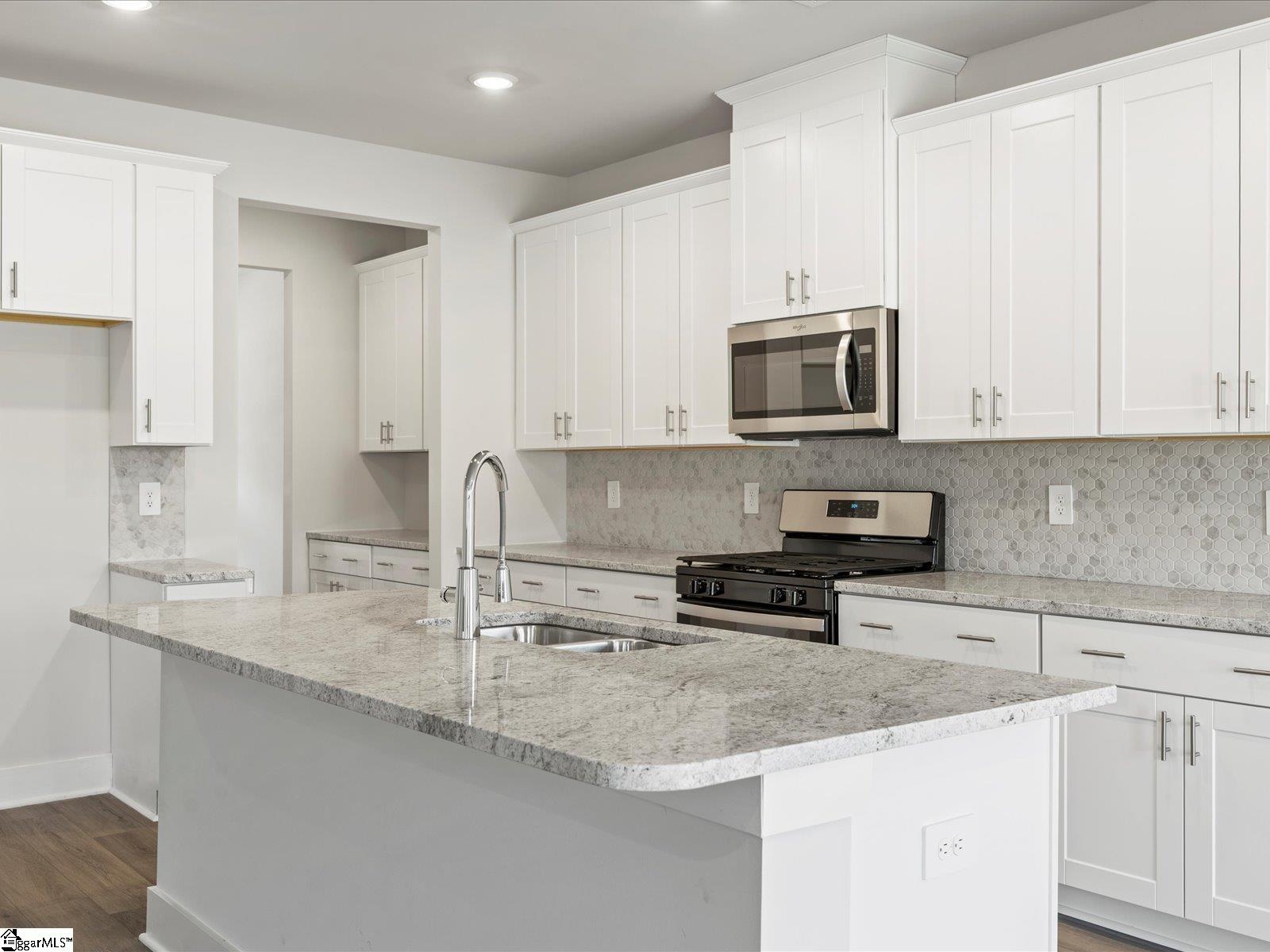 799 Burghley Circle Greer, SC 29651 - Photo 8 of 38