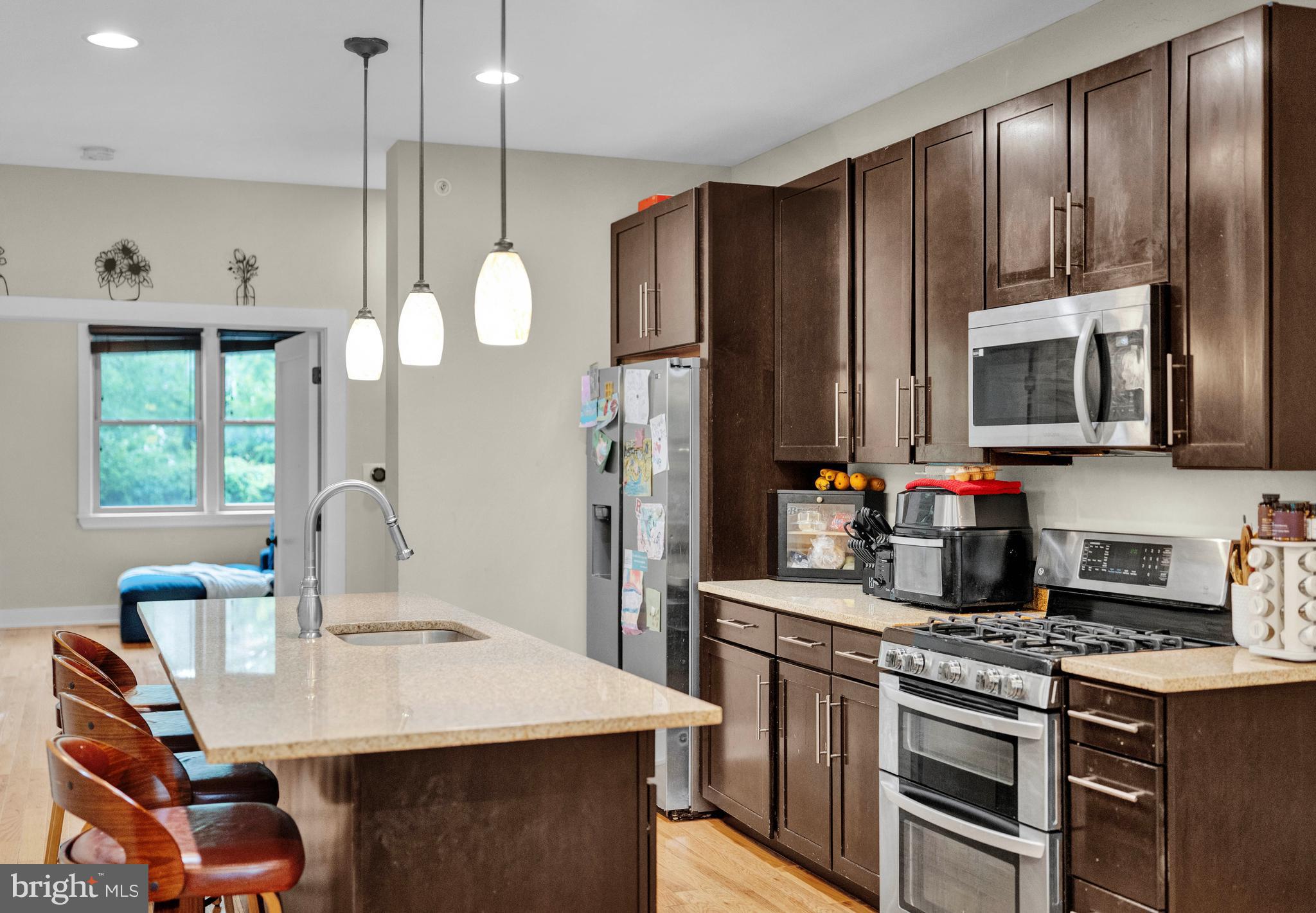 4743 Sheldon Street Philadelphia, PA 19127 - Photo 5 of 32