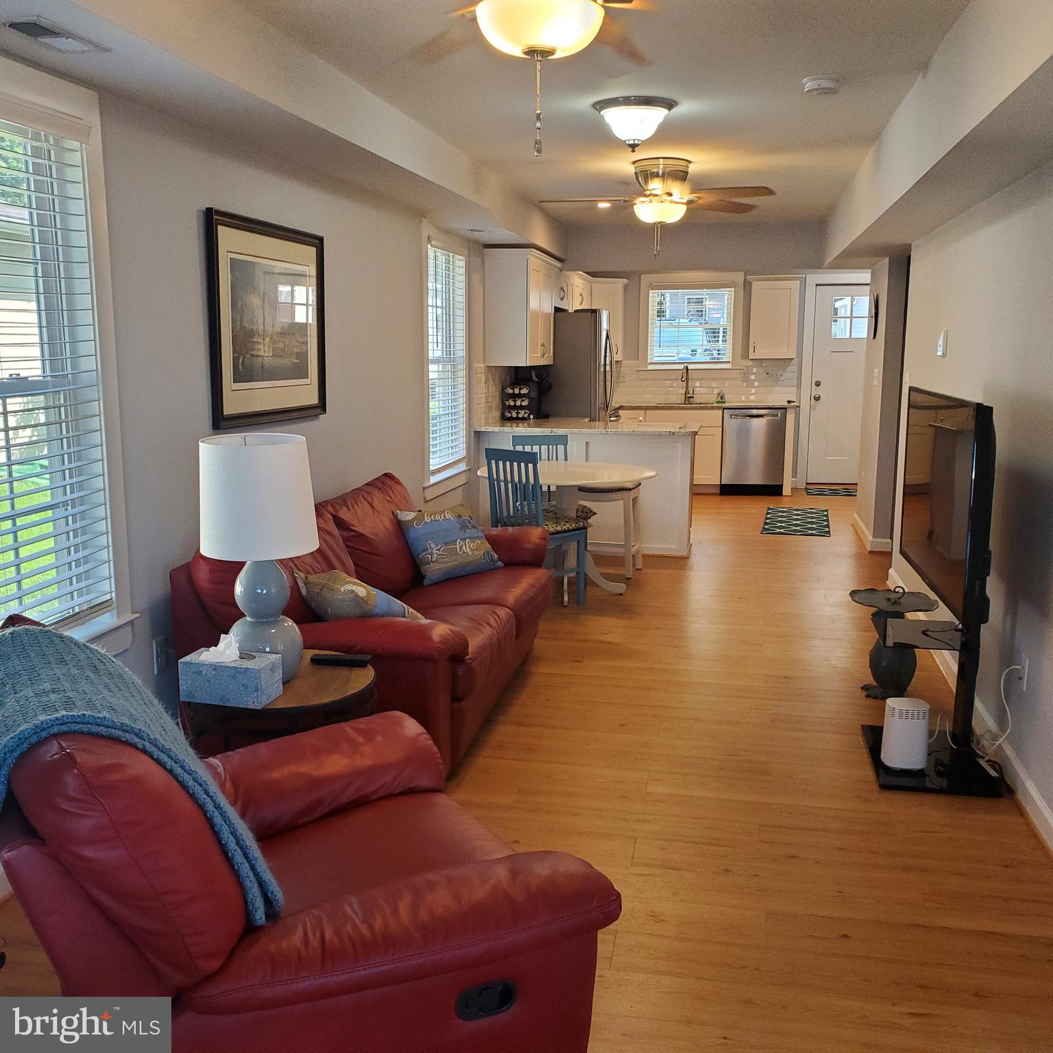 1676 Twickenham Road Pasadena, MD 21122 - Photo 8 of 24 Gallery Image 8