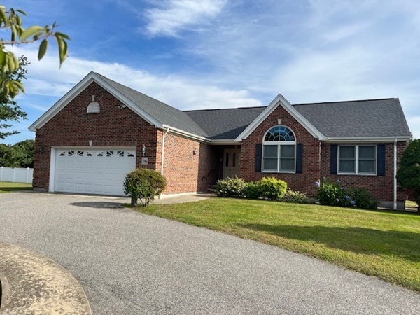 186 Spring Street Mansfield, MA 02048 - Photo 1 of 36 Gallery Image 1