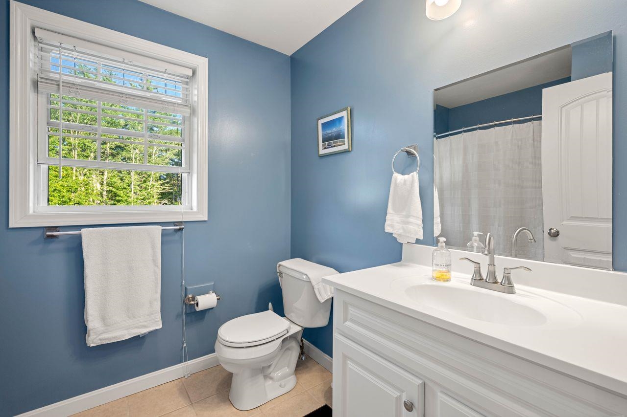 46 Hilbren Road Weare, NH 03281 - Photo 7 of 21
