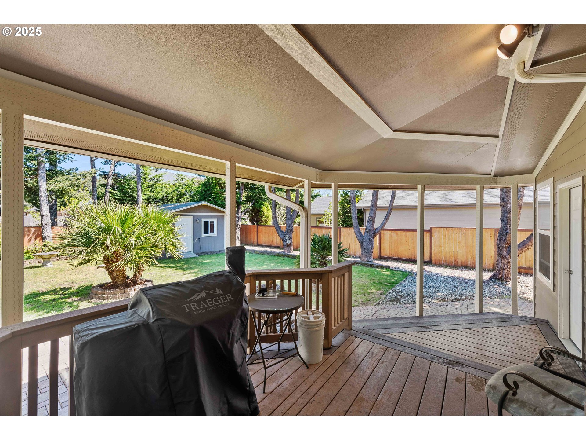 2185 Garfield Street North Bend, OR 97459 - Photo 44 of 47