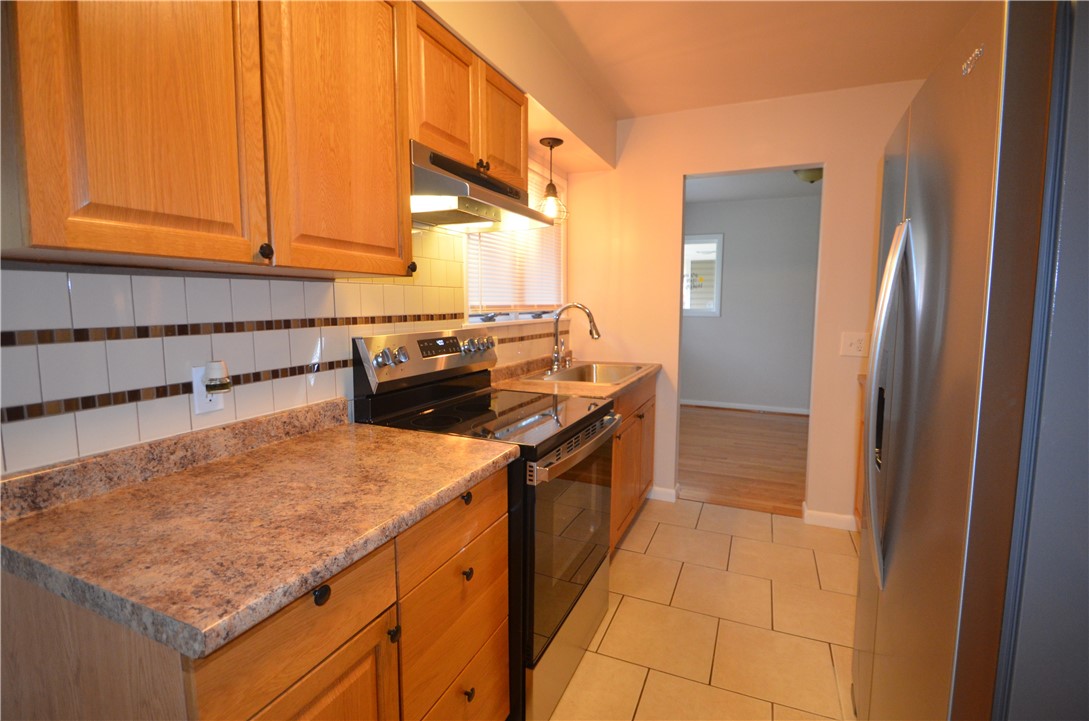 20 Pease Road Parma, NY 14559 - Photo 7 of 31