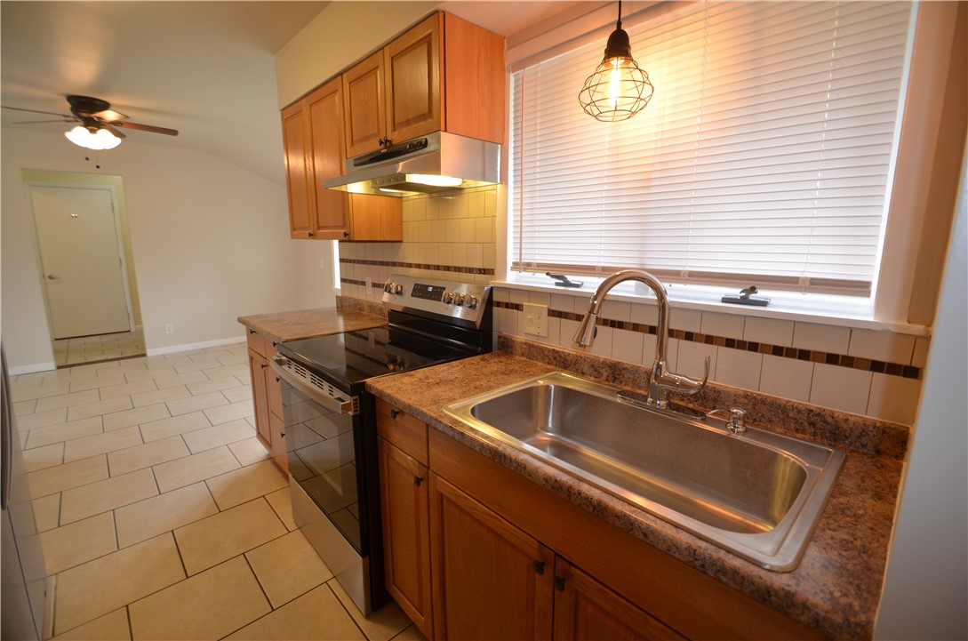 20 Pease Road Parma, NY 14559 - Photo 8 of 31