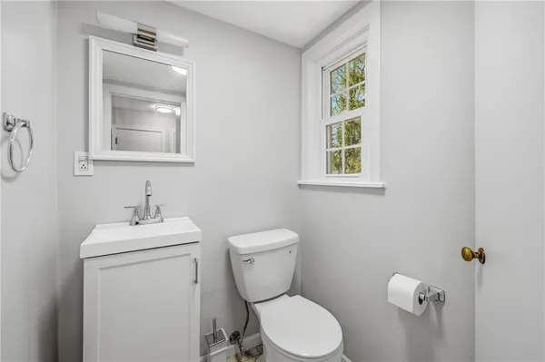 $1,950 | 1060 South Hermitage Road, Hermitage, PA 16148