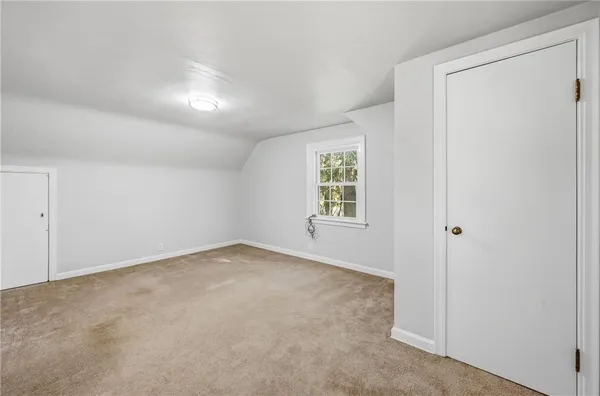$1,950 | 1060 South Hermitage Road, Hermitage, PA 16148