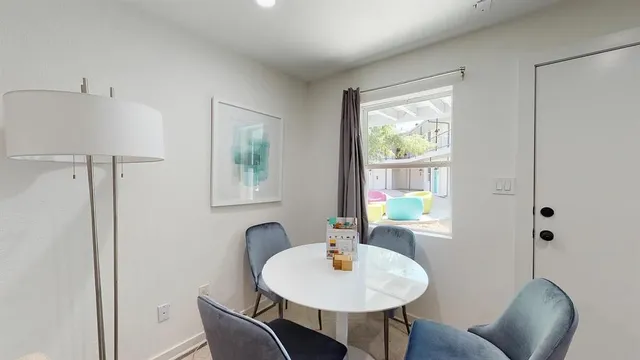 $1,150 | 321 East 8th Street, Unit 104, Dallas, TX 75203