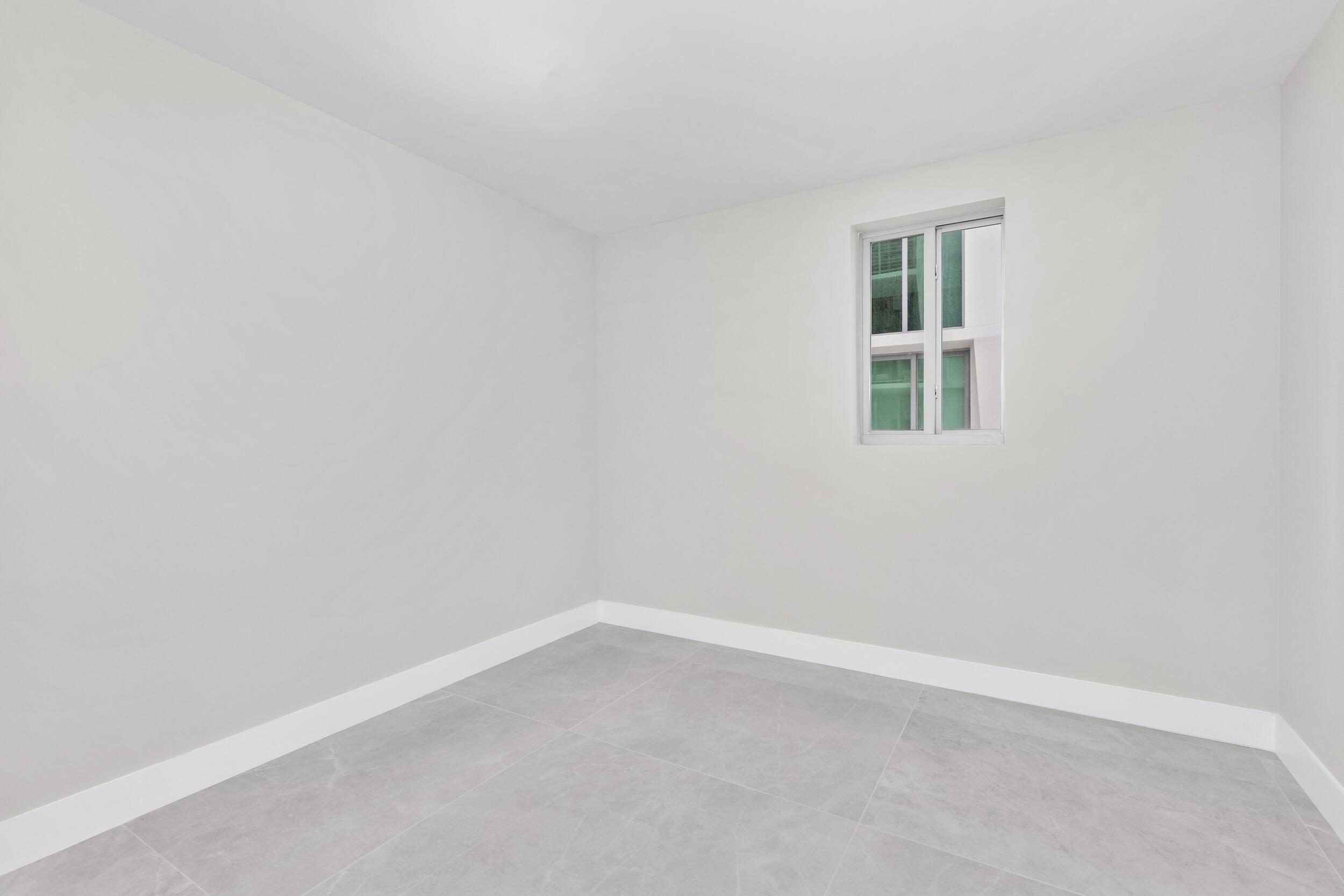 495 East Royal Palm Road, Unit 401 Boca Raton, FL 33432 - Photo 35 of 53 Master Closet - 495 E Royal Palm