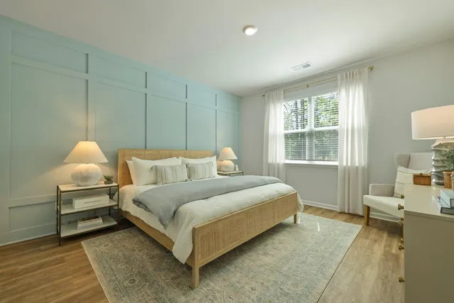 $385,900 | 1043 Forrest Crk Drive, Summerville, SC 29483