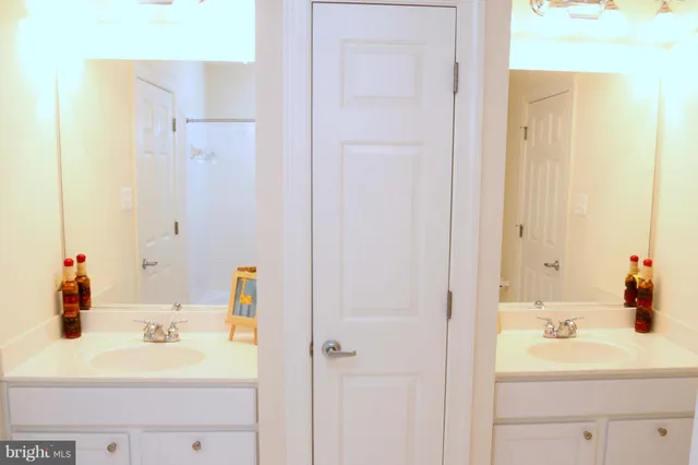 $3,050 | 623 Hurdle Mill Place, Gaithersburg, MD 20877