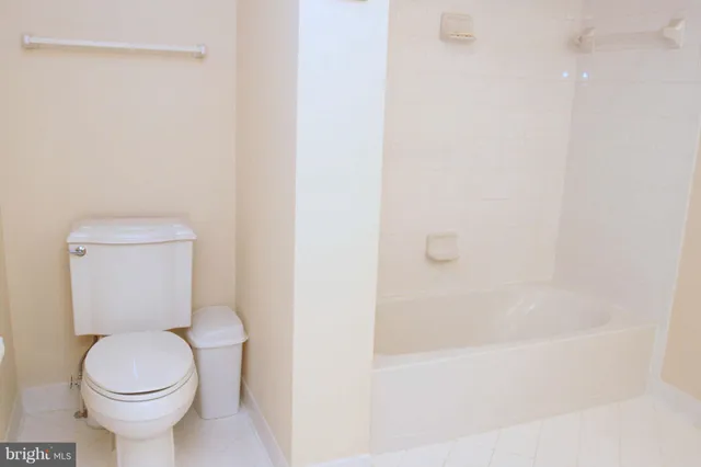 $3,050 | 623 Hurdle Mill Place, Gaithersburg, MD 20877