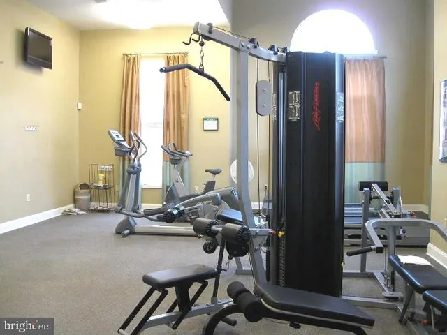 $3,050 | 623 Hurdle Mill Place, Gaithersburg, MD 20877