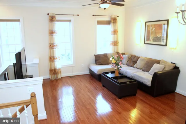 $3,050 | 623 Hurdle Mill Place, Gaithersburg, MD 20877