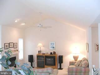 77 Riverside Court, Unit 77 Berlin, MD 21811 - Photo 4 of 6 Gallery Image 4