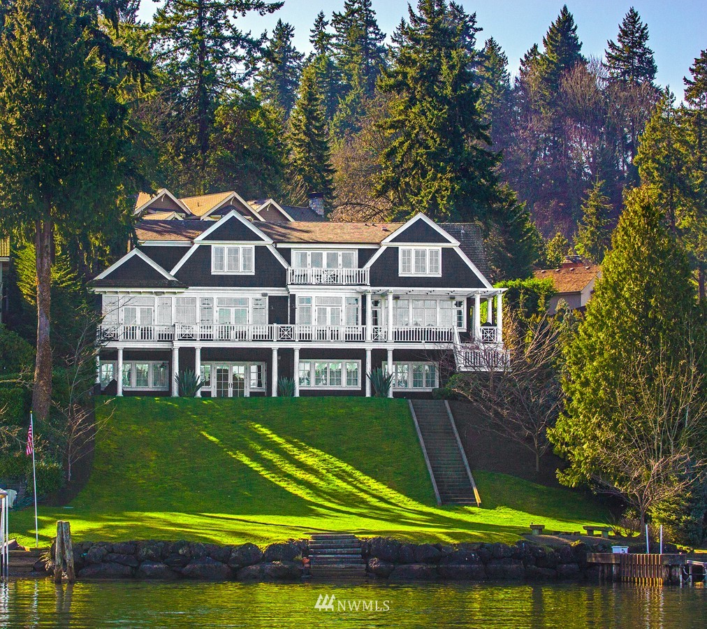8908 North Mercer Way Mercer Island, WA 98040 - Photo 1 of 1