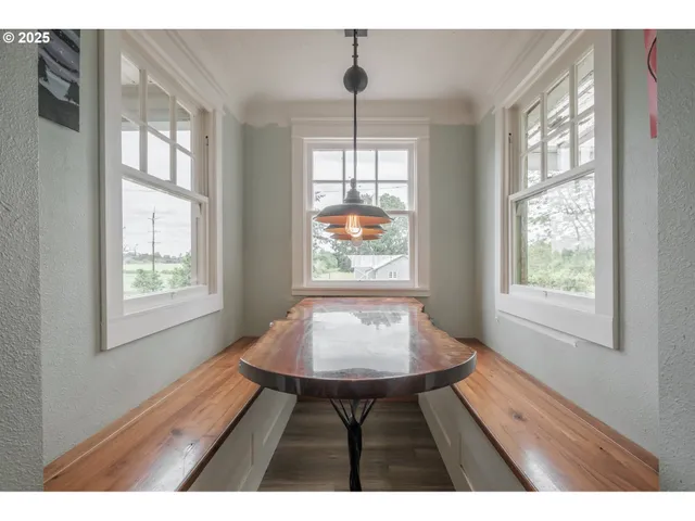 $630,000 | 34965 Brewster Road, Lebanon, OR 97355