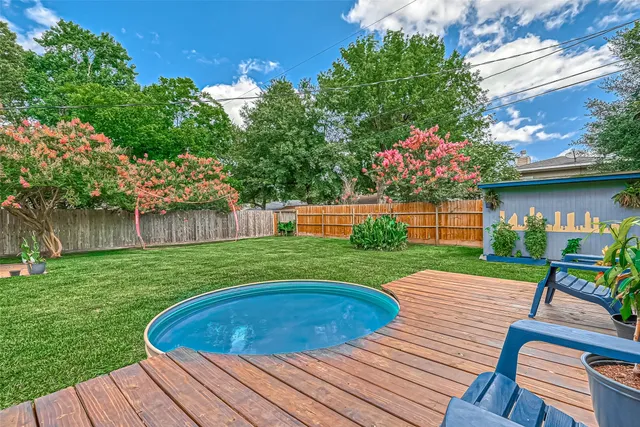 $3,300 | 2210 Saxon Drive, Houston, TX 77018