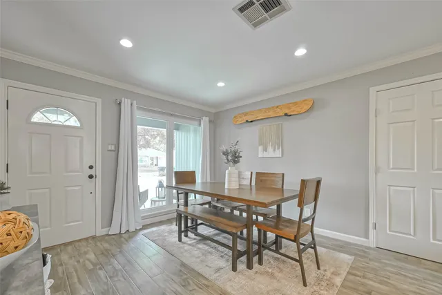 $3,300 | 2210 Saxon Drive, Houston, TX 77018