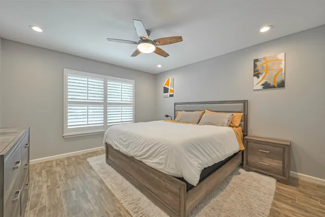 $3,300 | 2210 Saxon Drive, Houston, TX 77018