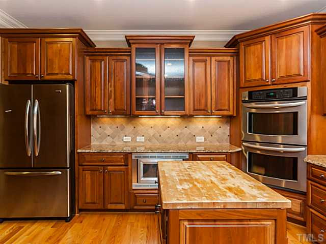 1853 Torrington Street Raleigh, NC 27615 - Photo 10 of 25 Kitchen