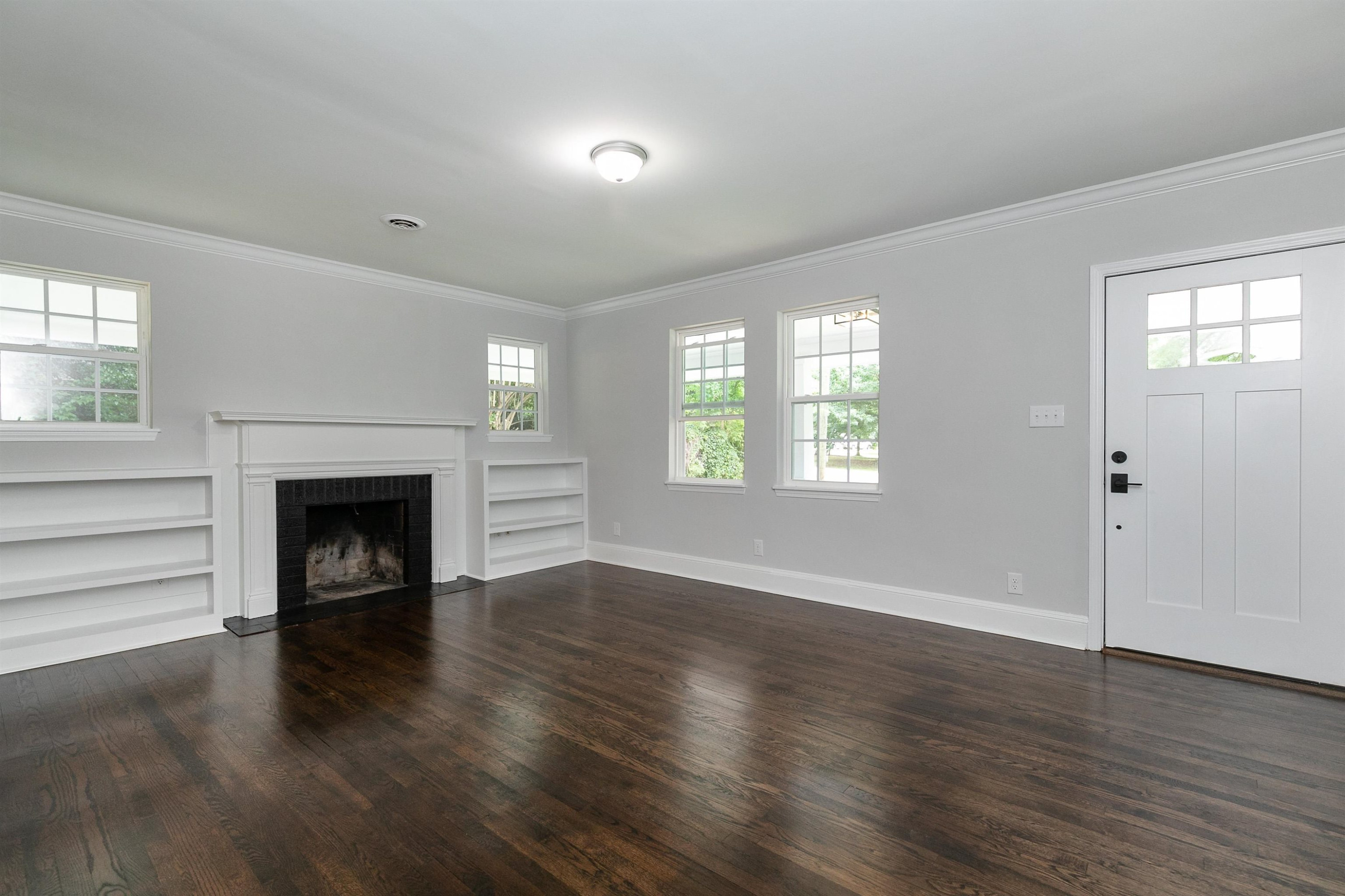 701 Kimbrough Street Raleigh, NC 27608 - Photo 6 of 34 Photo 6