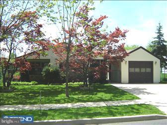 37 Gaping Rock Road Levittown, PA 19057 - Photo 1 of 6 Gallery Image 1