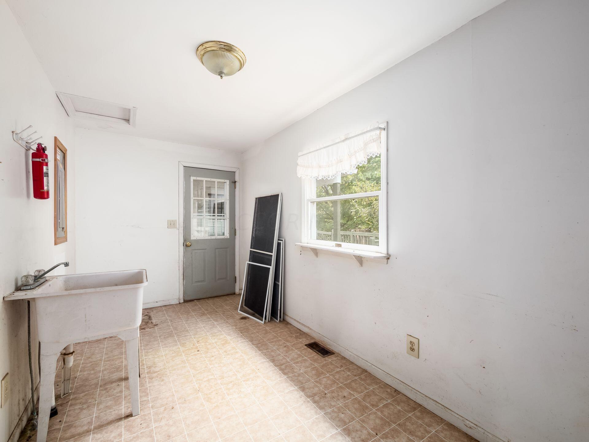 8061 Taway Road Radnor, OH 43066 - Photo 28 of 59 031_ay Rd Radnor OH 43066 USA