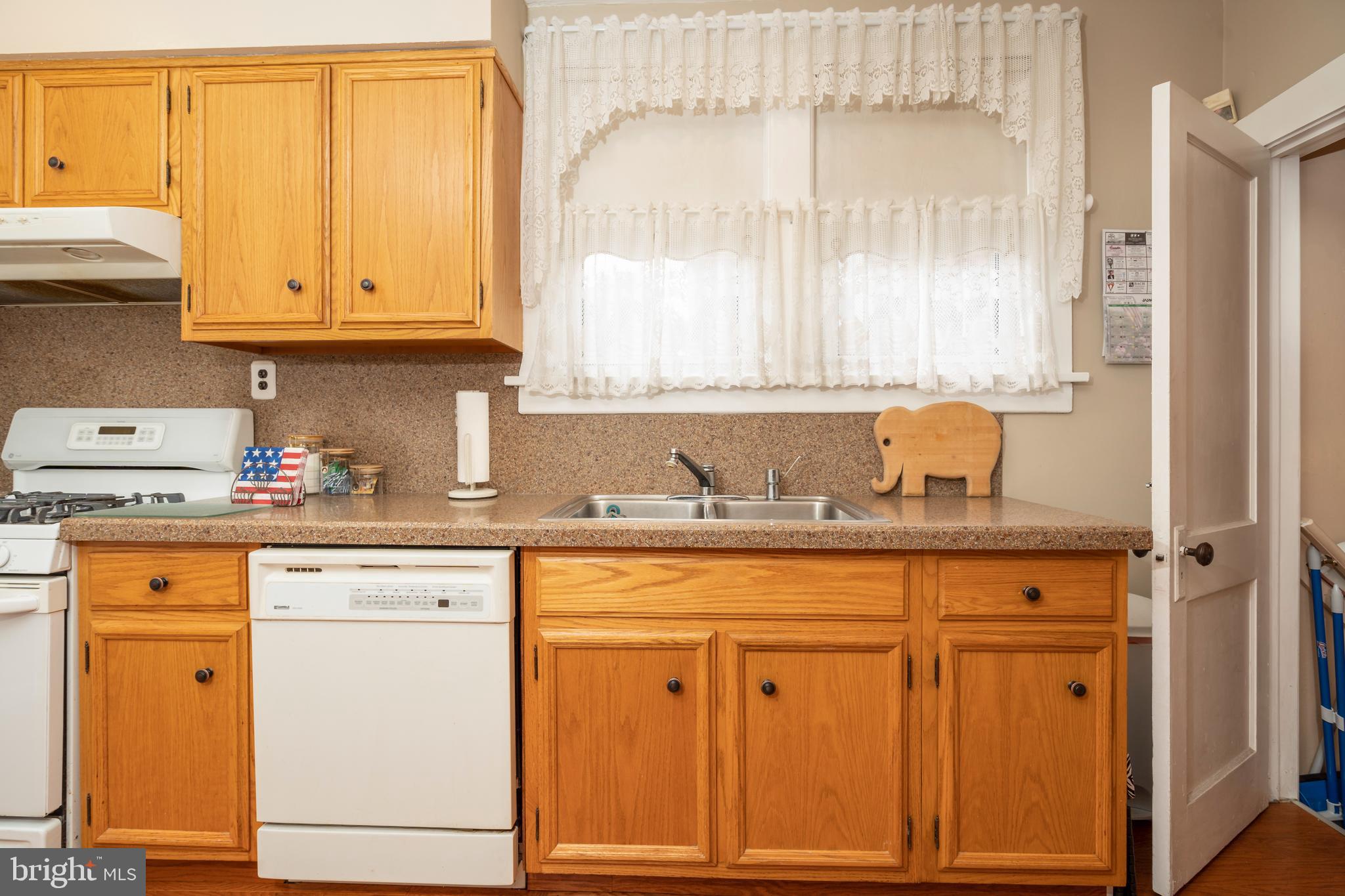 1908 Prospect Ridge Boulevard Haddon Heights, NJ 08035 - Photo 11 of 36 Gallery Image 11