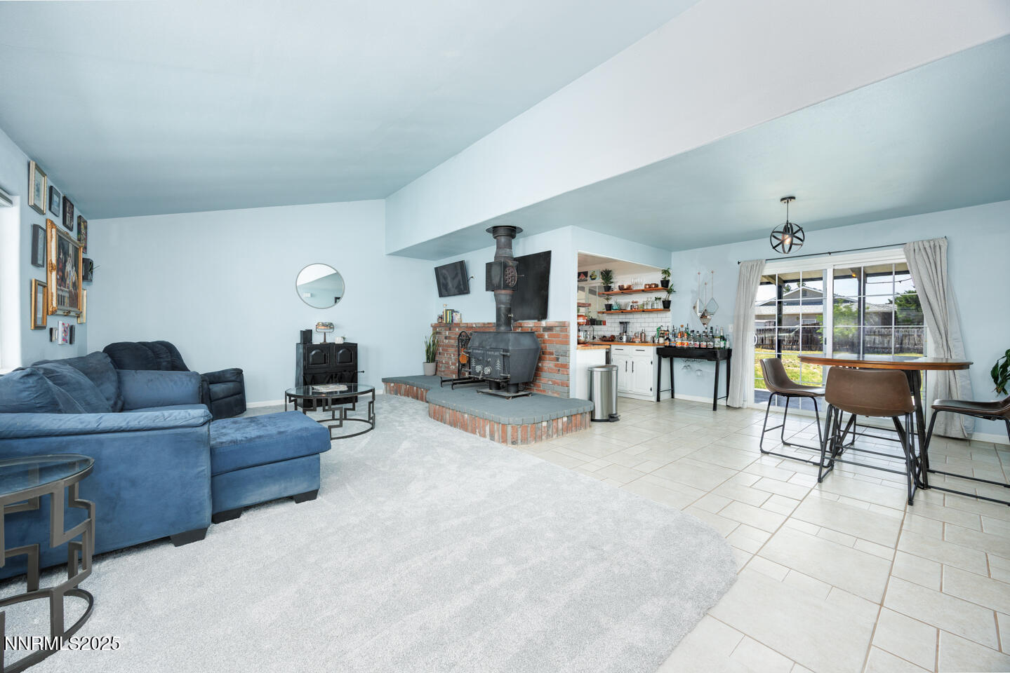 777 Rice Road Fallon, NV 89406 - Photo 2 of 24 a living room with furniture and a flat screen tv