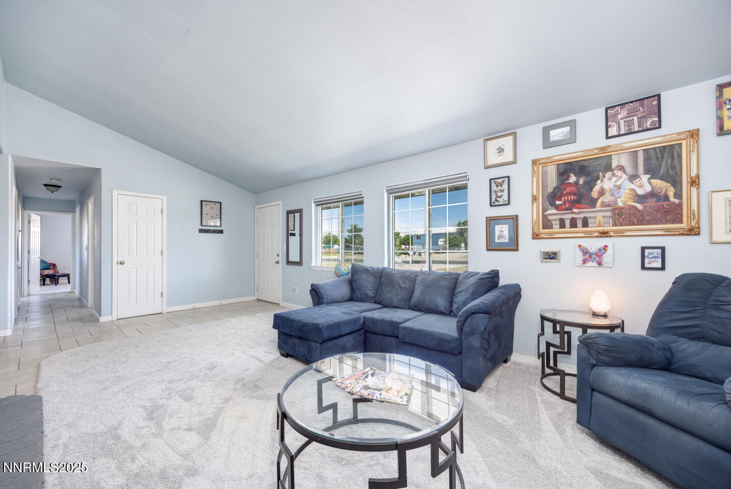 777 Rice Road Fallon, NV 89406 - Photo 4 of 24 a living room with furniture and a large window