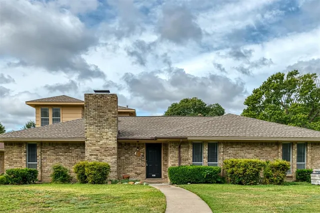 $2,595 | 2621 Pinehurst Drive, Plano, TX 75075