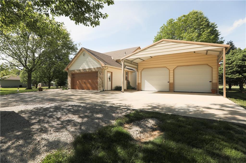 202 Howard Road Trimble, MO 64492 - Photo 14 of 43