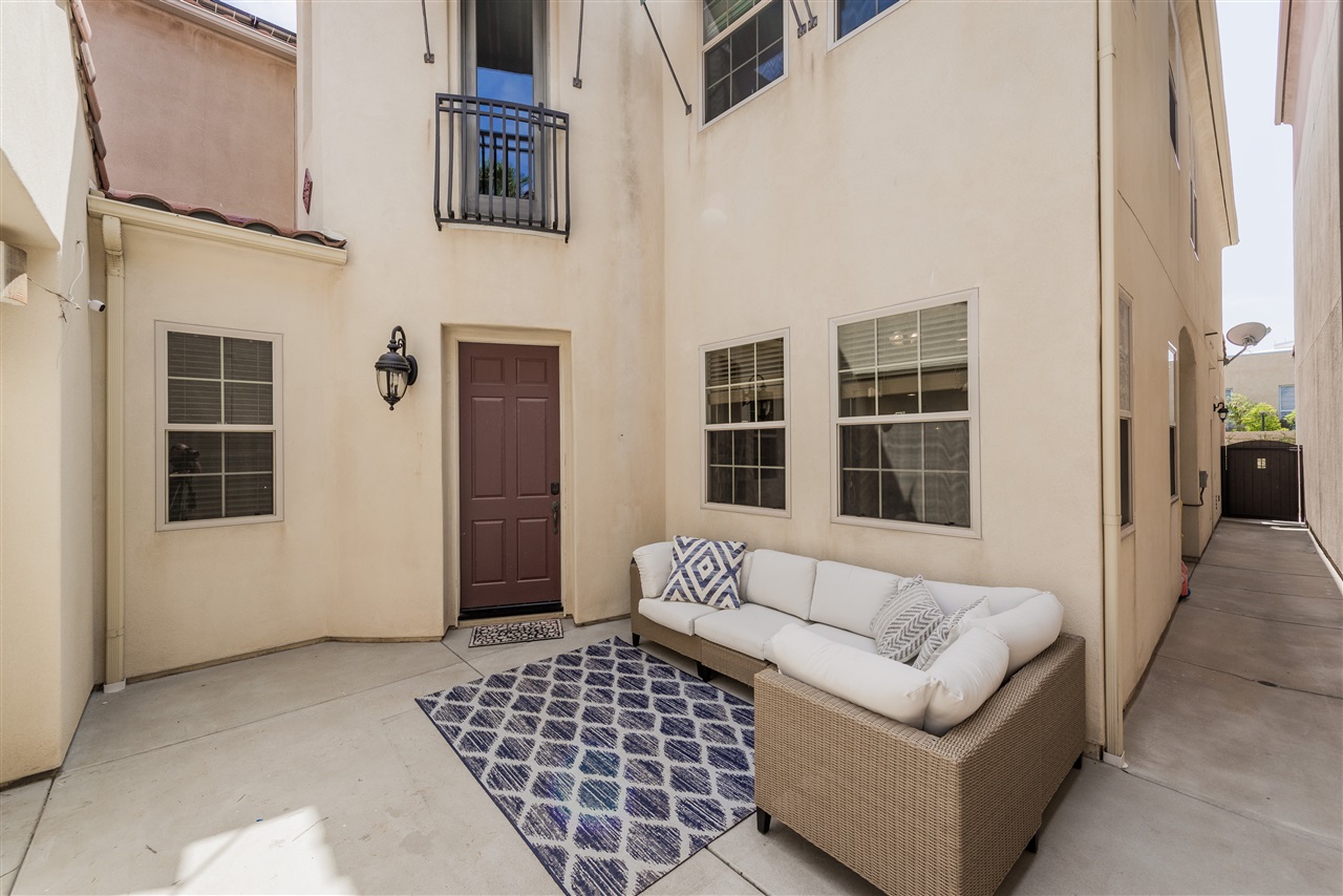 2143 Historic Decatur Road San Diego, CA 92106 - Photo 4 of 24