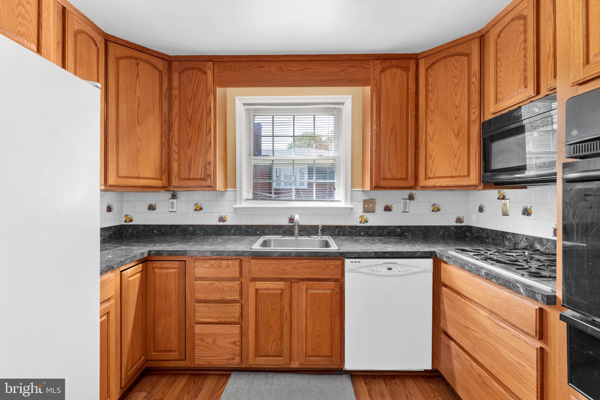 1906 Reuter Road Lutherville-Timonium, MD 21093 - Photo 13 of 45 Gallery Image 13