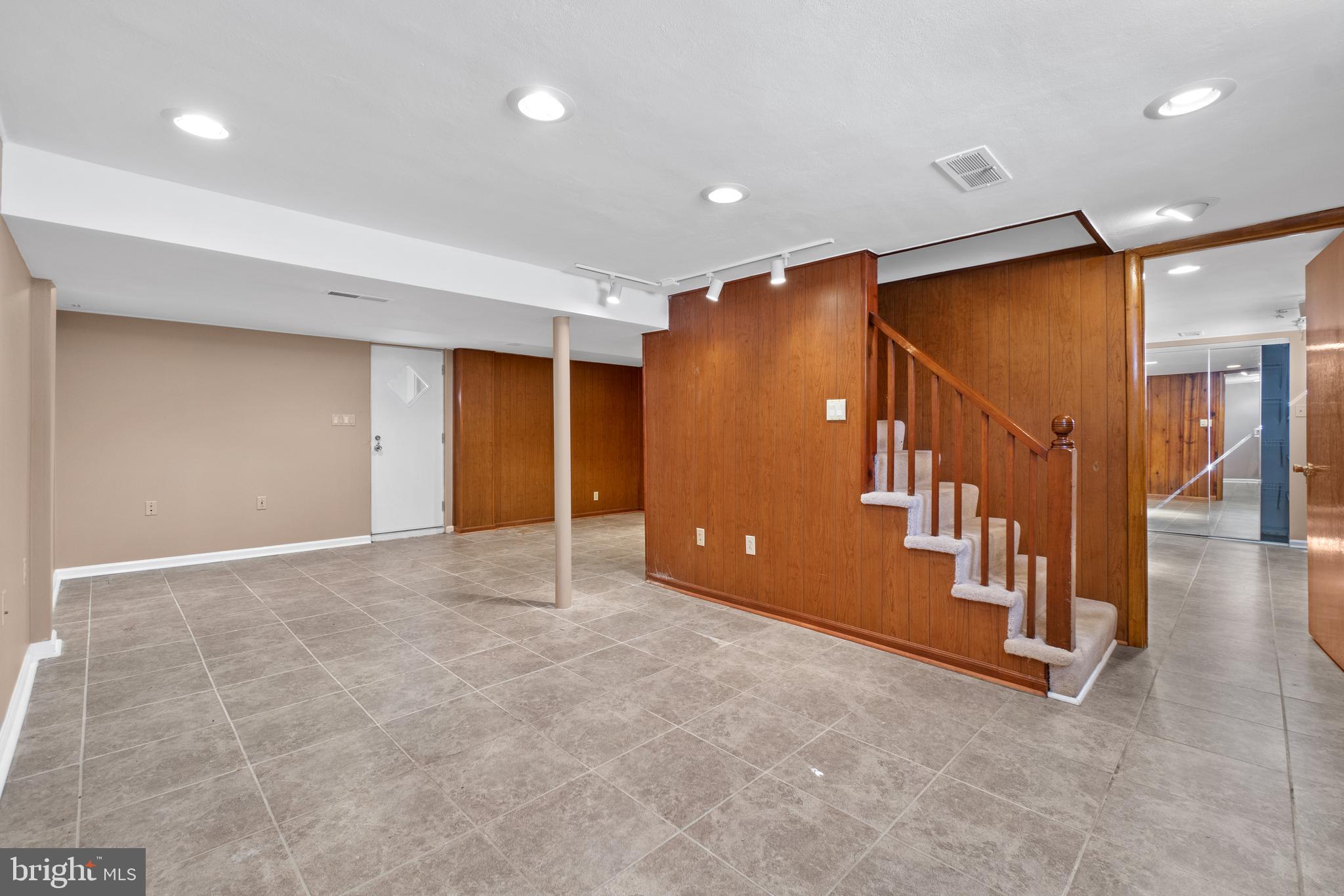 1906 Reuter Road Lutherville-Timonium, MD 21093 - Photo 34 of 45 Gallery Image 34