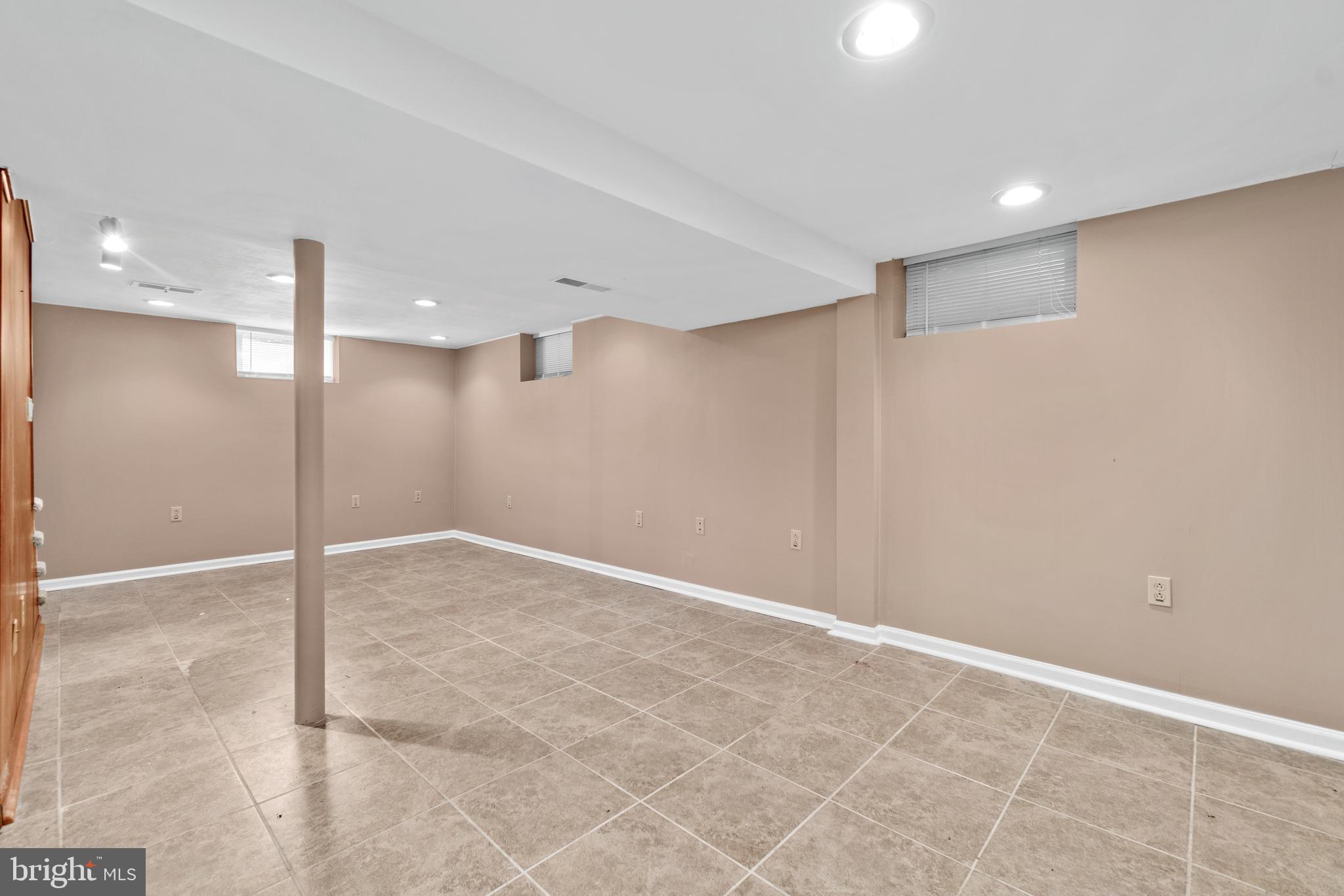 1906 Reuter Road Lutherville-Timonium, MD 21093 - Photo 36 of 45 Gallery Image 36