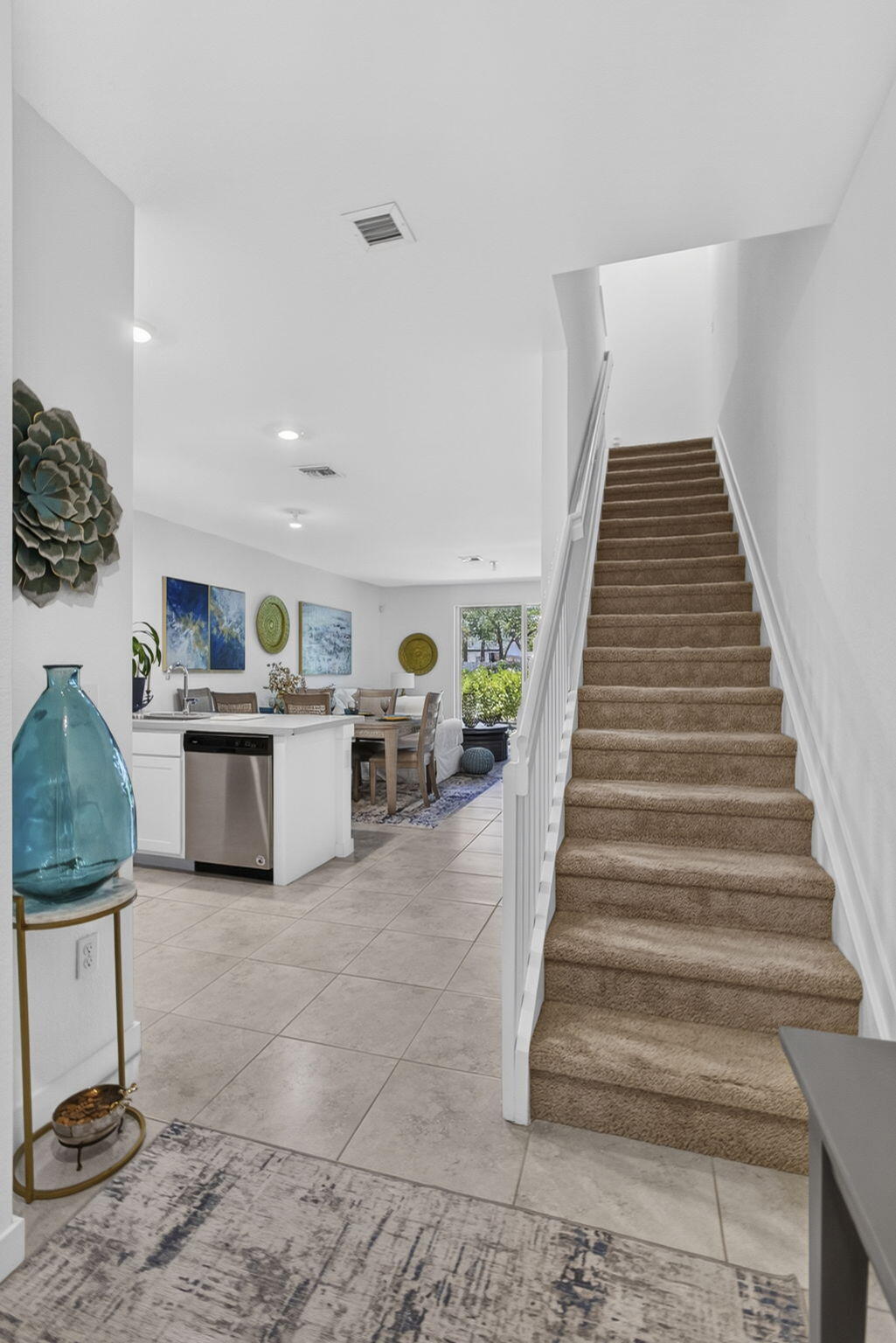 160 Bandol Street Riviera Beach, FL 33404 - Photo 9 of 63 10-web-or-mls-BS1A2008