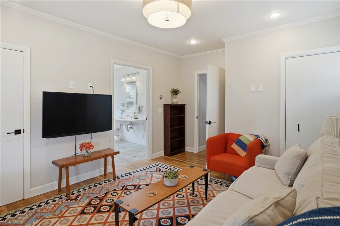 407 Smithfield Avenue Pawtucket, RI 02860 - Photo 16 of 49
