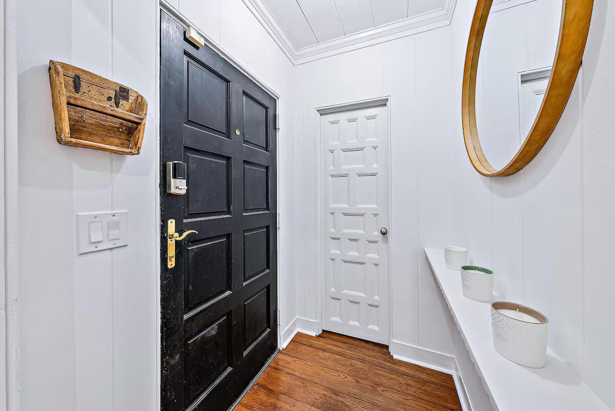 4110 Washington Road West Palm Beach, FL 33405 - Photo 7 of 38 a view of walk in closet