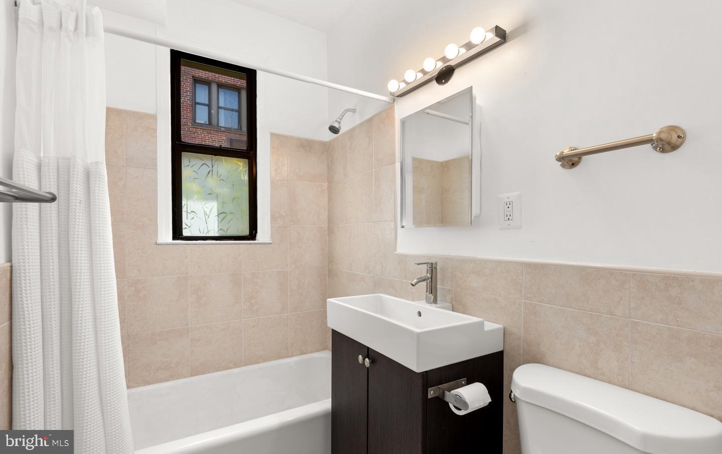 2515 K Street Northwest, Unit 612 Washington, DC 20037 - Photo 8 of 12