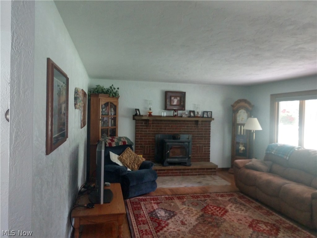 9213 Angling Road Wakeman, OH 44889 - Photo 3 of 12